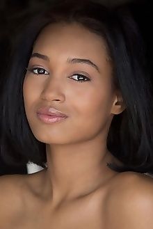 noel monique new model presenting charles lightfoot indoor e...