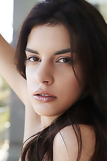 candice luka bersatu erro indoor brunette brown boobies shav...