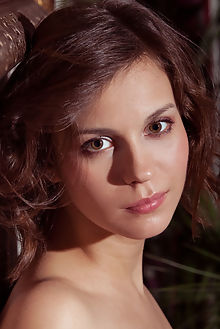tirata pellie albert varin indoor brunette brown shaved pussy