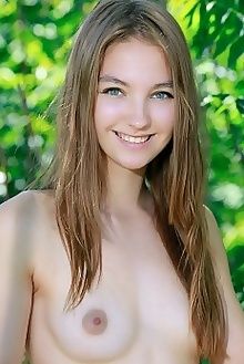 izabel asoma matiss green blonde outdoor custom