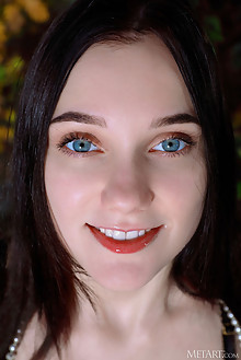 Polly Pure in Pure Pearls by Matiss outdoor sunny brunette b...