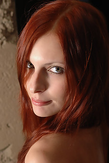 Alyssa Flames in Elustio by Rylsky indoor redhead green eyes...